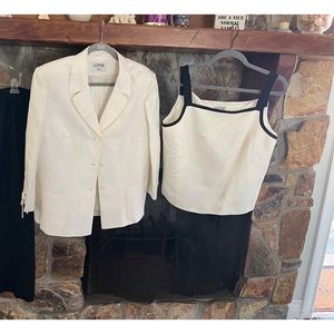 Kasper 3 piece suit. Worn once size 14. Fully lined jacket